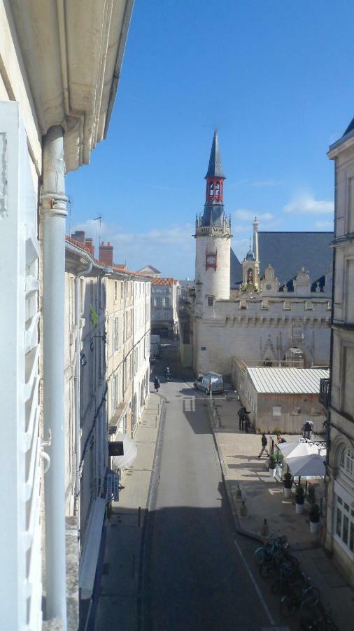Hotel De Ville 3 Et Parking Ла-Рошель Екстер'єр фото