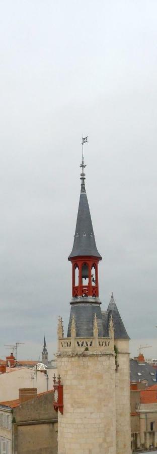 Hotel De Ville 3 Et Parking Ла-Рошель Екстер'єр фото
